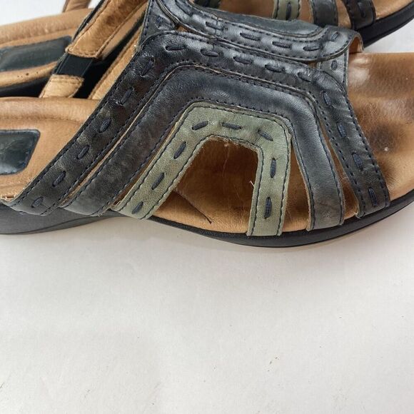 Clarks Artisan Women's Green Leather Slip On Comfort Sandals Size 9M Pre Owned - Picture 12 of 16